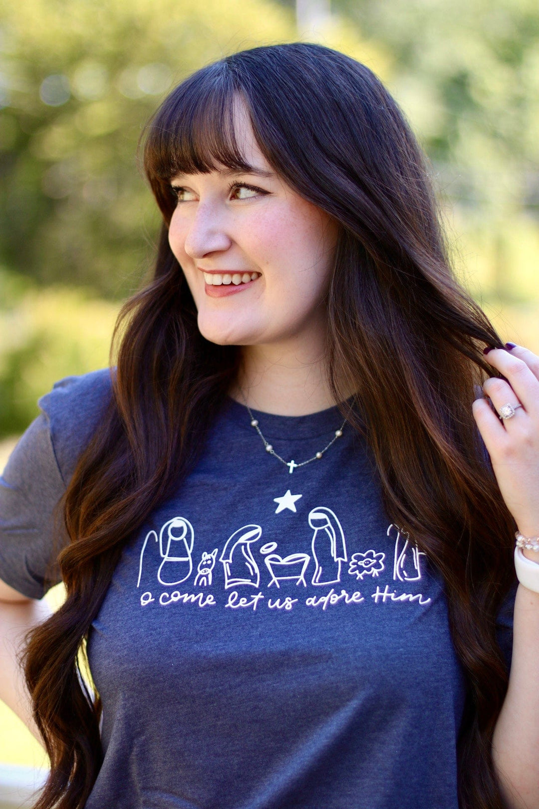 ellyandgrace 3001C Manger O Come Let Us Adore Him Unisex Shirt