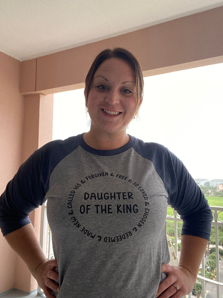 ellyandgrace 6051 Daughter of The King Raglan