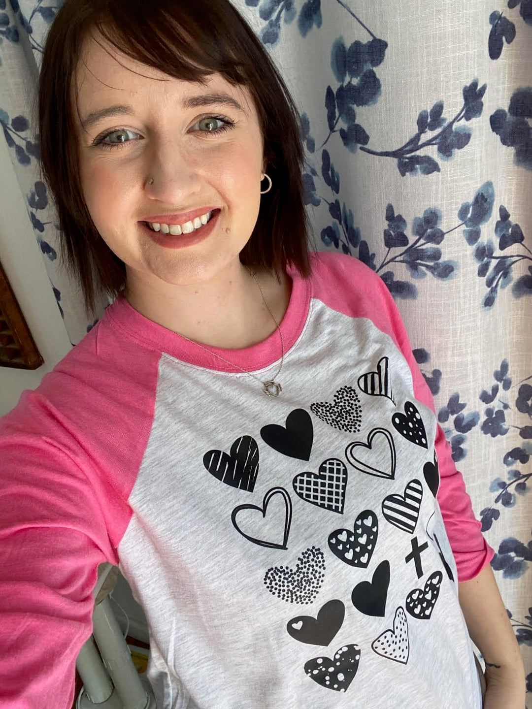 ellyandgrace 6051 Hearts & Cross Raglan