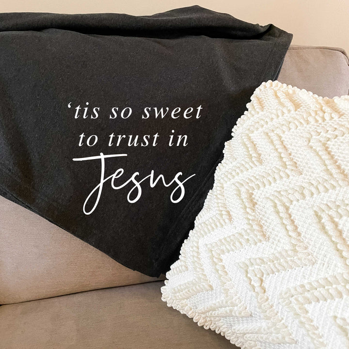 ellyandgrace DT81 Tis so Sweet to Trust in Jesus Fleece Blanket