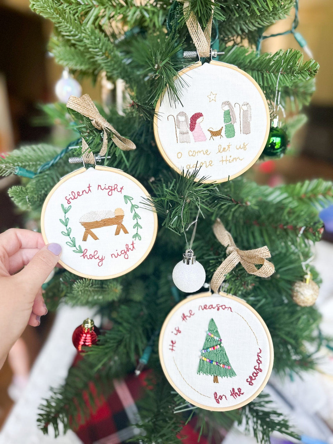 ellyandgrace Embroidery Kit Silent Night Christmas Ornament Embroidery Kit