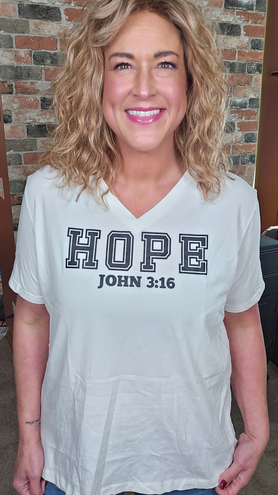 Hope Collegiate Ladies V-Neck