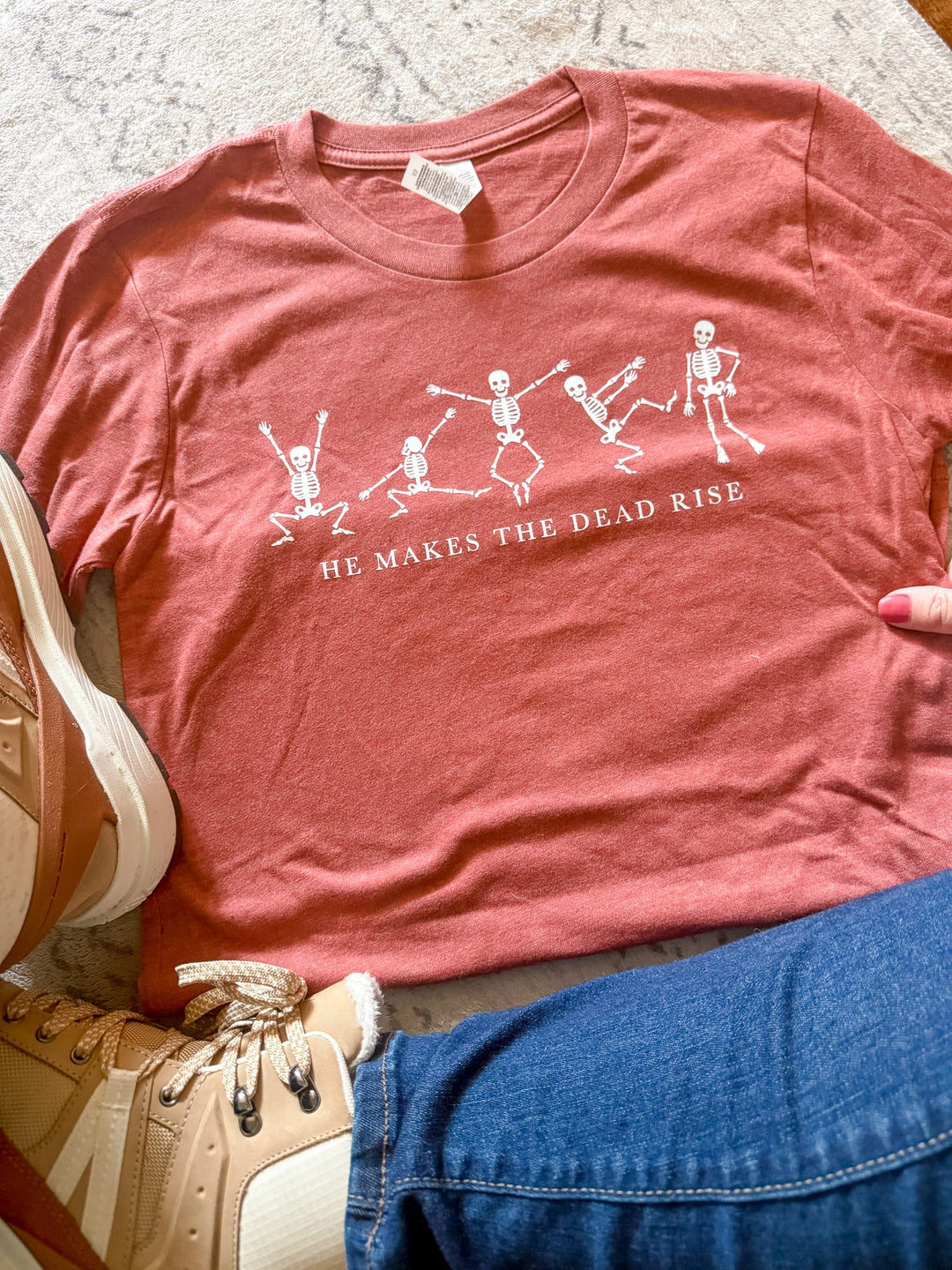 ellyandgrace 3001C He Makes The Dead Rise Unisex Shirt