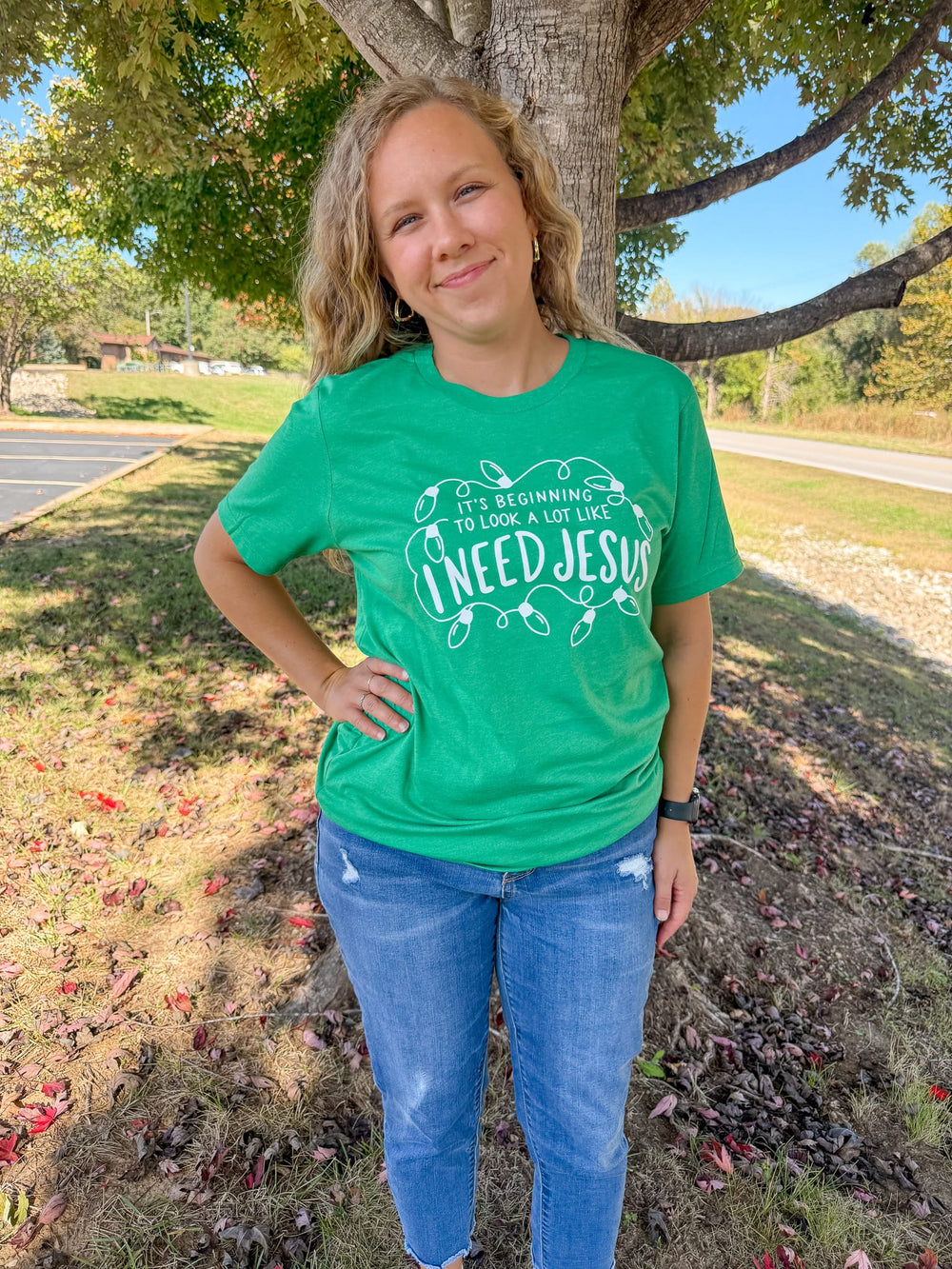 ellyandgrace 3001C It's Beginning To Look A Lot Like I Need Jesus Unisex Shirt
