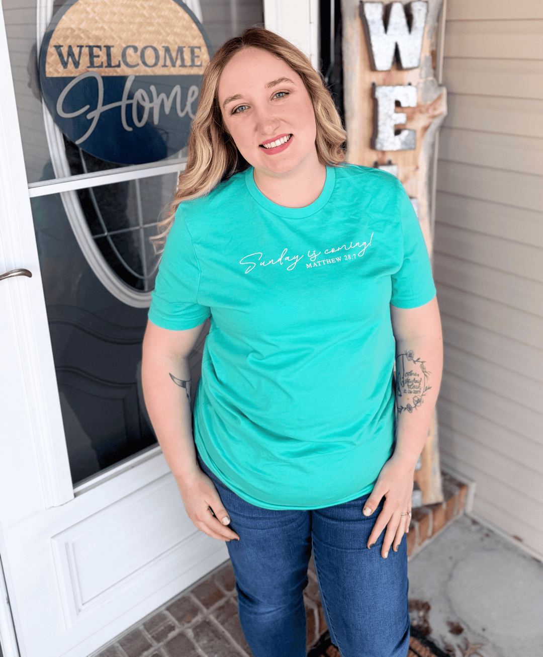 ellyandgrace 3001C Sunday is Coming! Unisex Shirt