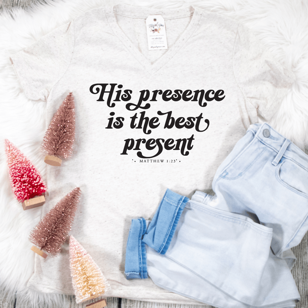 ellyandgrace 6405 His Presence Is The Best Present Relaxed Ladies Vneck