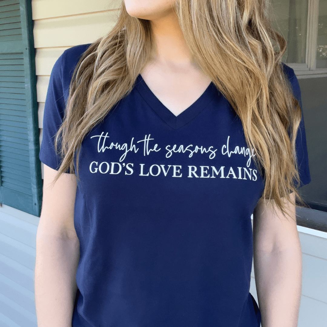 ellyandgrace 6405 Though the Seasons Change God's Love Remains Relaxed Ladies Vneck