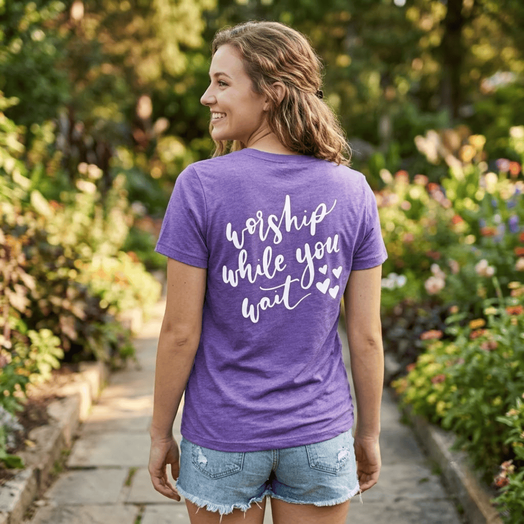 ellyandgrace 6405 Worship While You Wait Short Sleeve V-neck