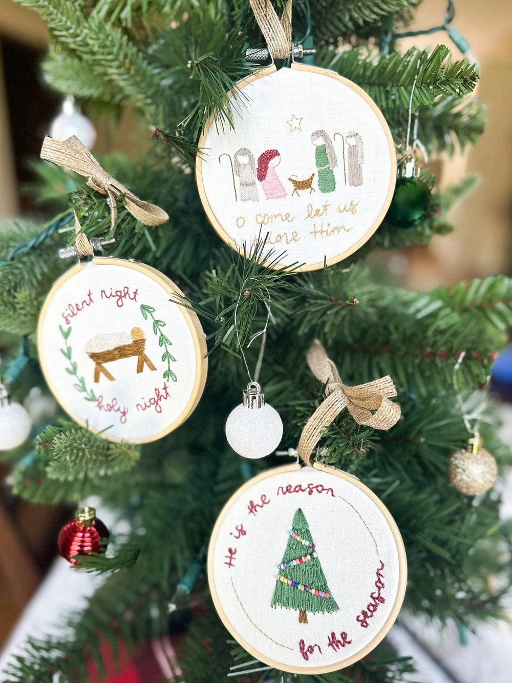 ellyandgrace Christmas Ornament Embroidery Kit Bundle