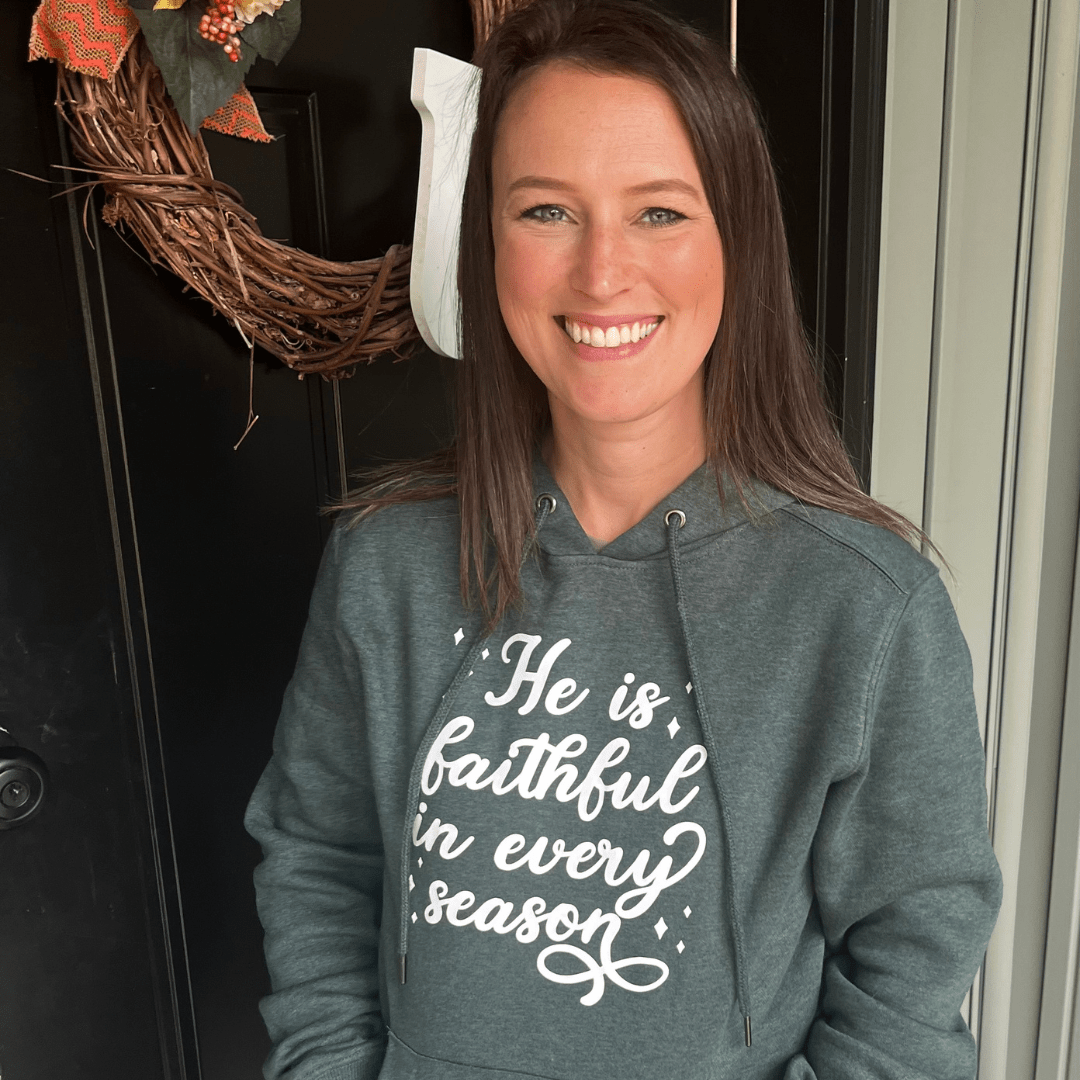 ellyandgrace DT1101 He is Faithful in Every Season Classic Hoodie