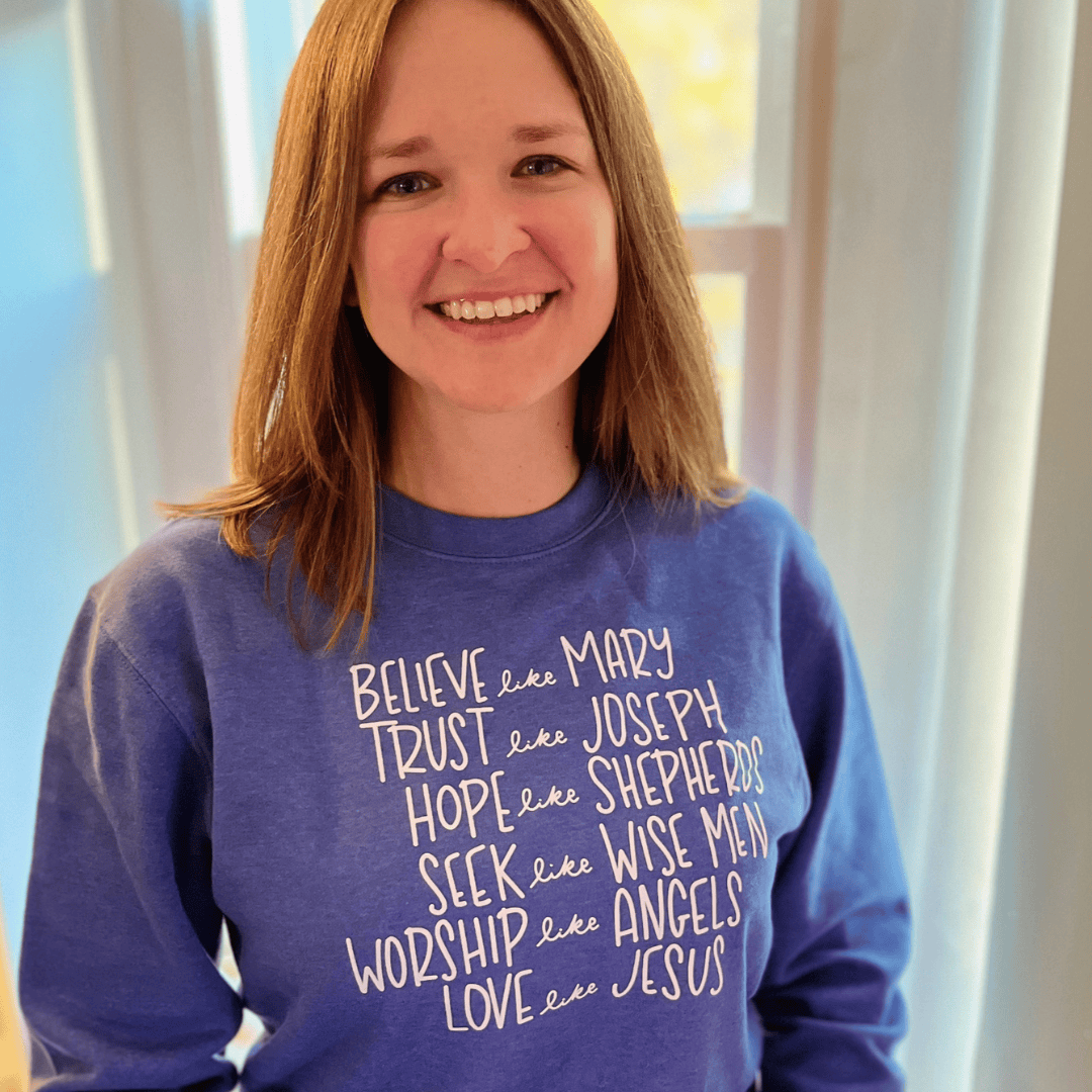 ellyandgrace DT6104 Believe like Mary Classic Sweatshirt