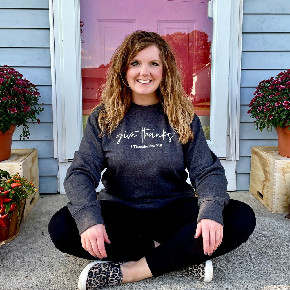 ellyandgrace DT6104 Give Thanks Classic Sweatshirt